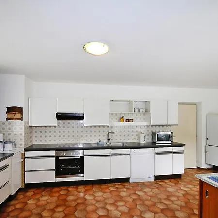Chalet In Fuegen Near Spieljochbahn, Cleaning Included Holiday home